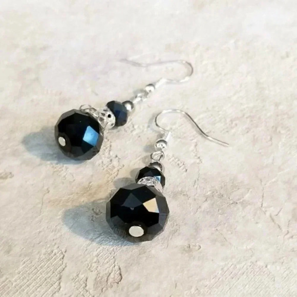 Handcrafted Victorian Black Crystal Silver Filigree Basket Earrings - Picture 6 of 8